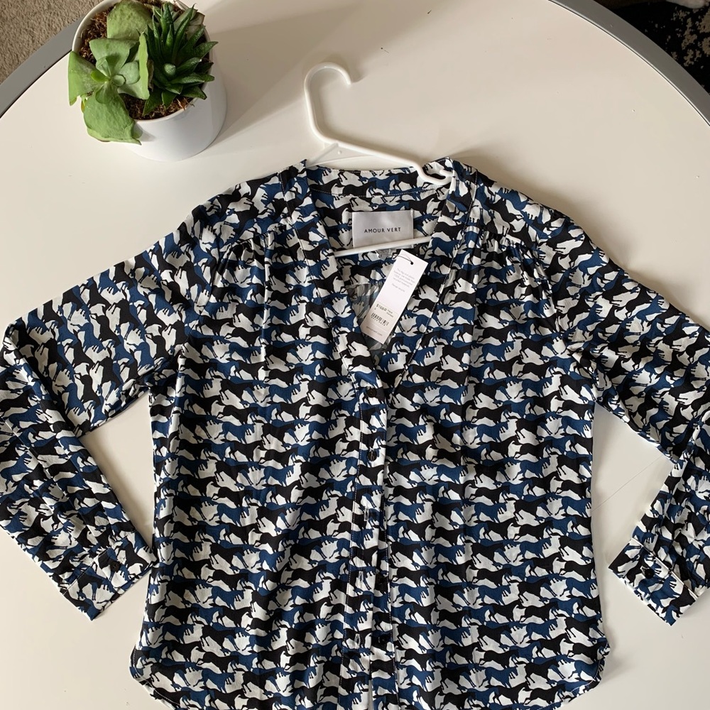 NWT*AMOUR VERT “Kaya” 100% silk blouse